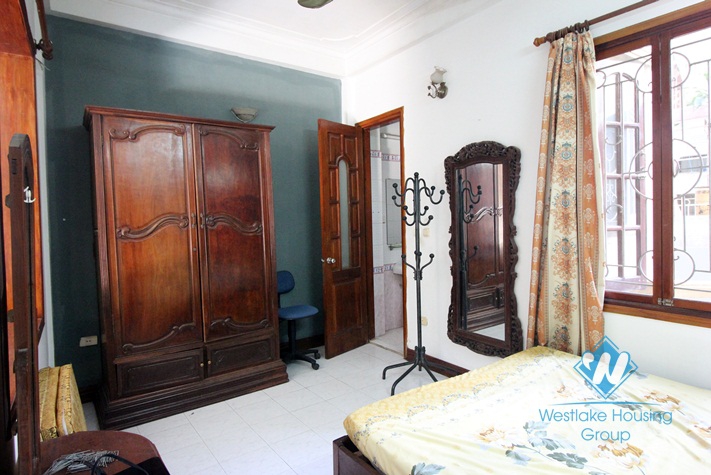 a cheap price apartment in Hai Ba Trung district,Hanoi